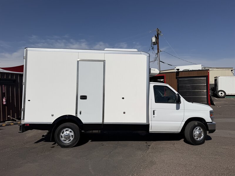 Used 2024 Ford E-350 and Econoline 350 Super Duty w/ Power Windows & Locks Group RWD image 2
