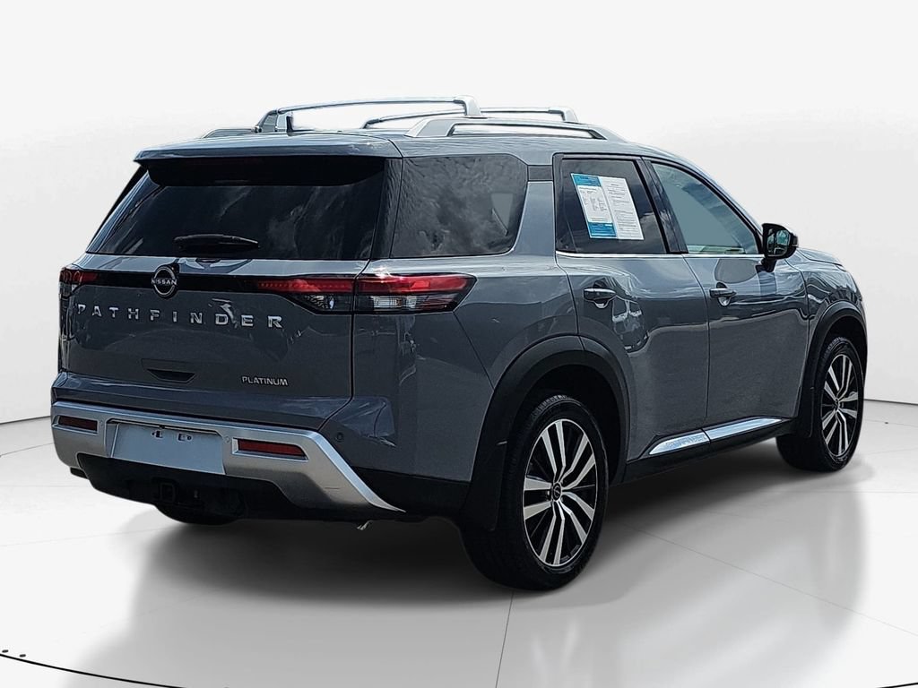Used 2024 Nissan Pathfinder Platinum FWD image 6