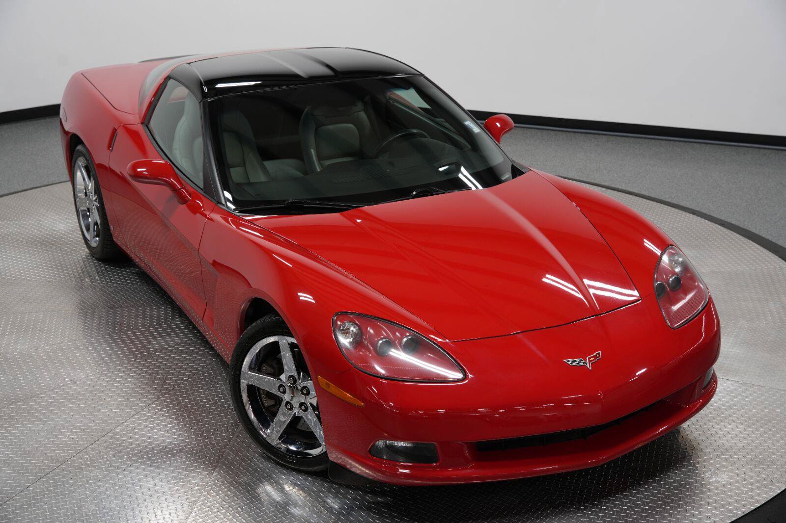Used 2007 Chevrolet Corvette Coupe w/ Preferred Equipment Group RWD image 63
