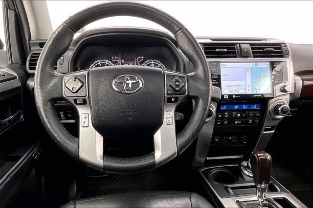 Used 2022 Toyota 4Runner Limited AWD/4WD image 4