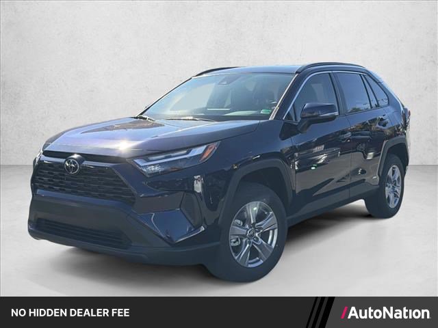 Used 2025 Toyota RAV4 XLE AWD/4WD image 1