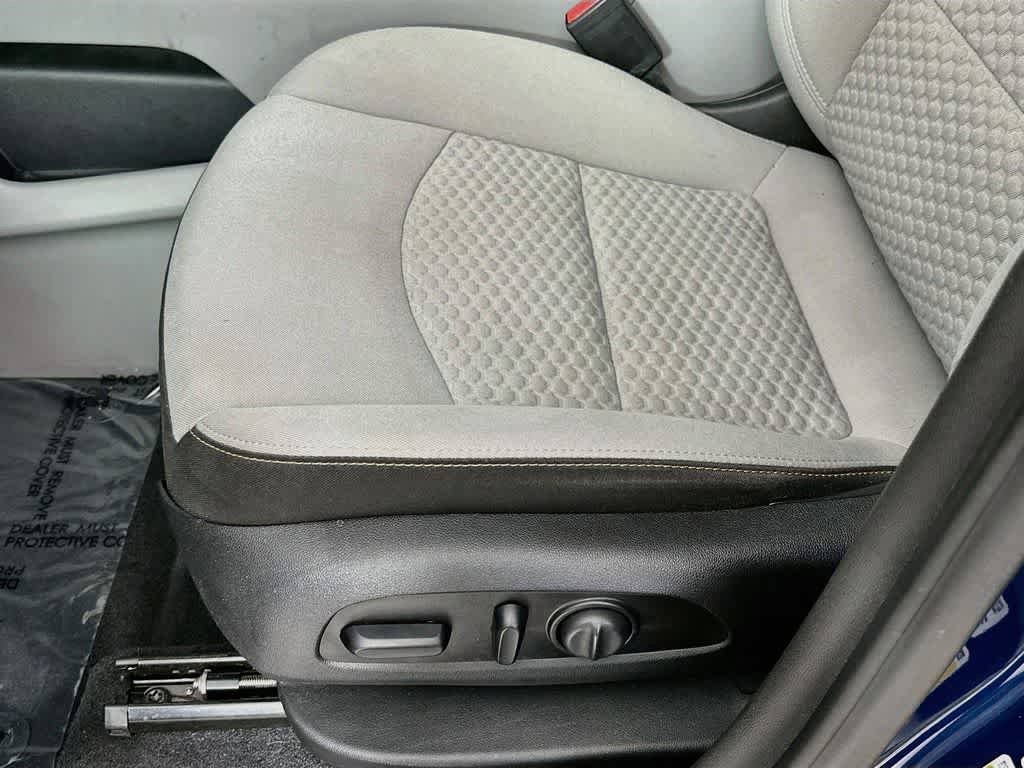 Used 2020 GMC Terrain SLE w/ Driver Convenience Package FWD image 29