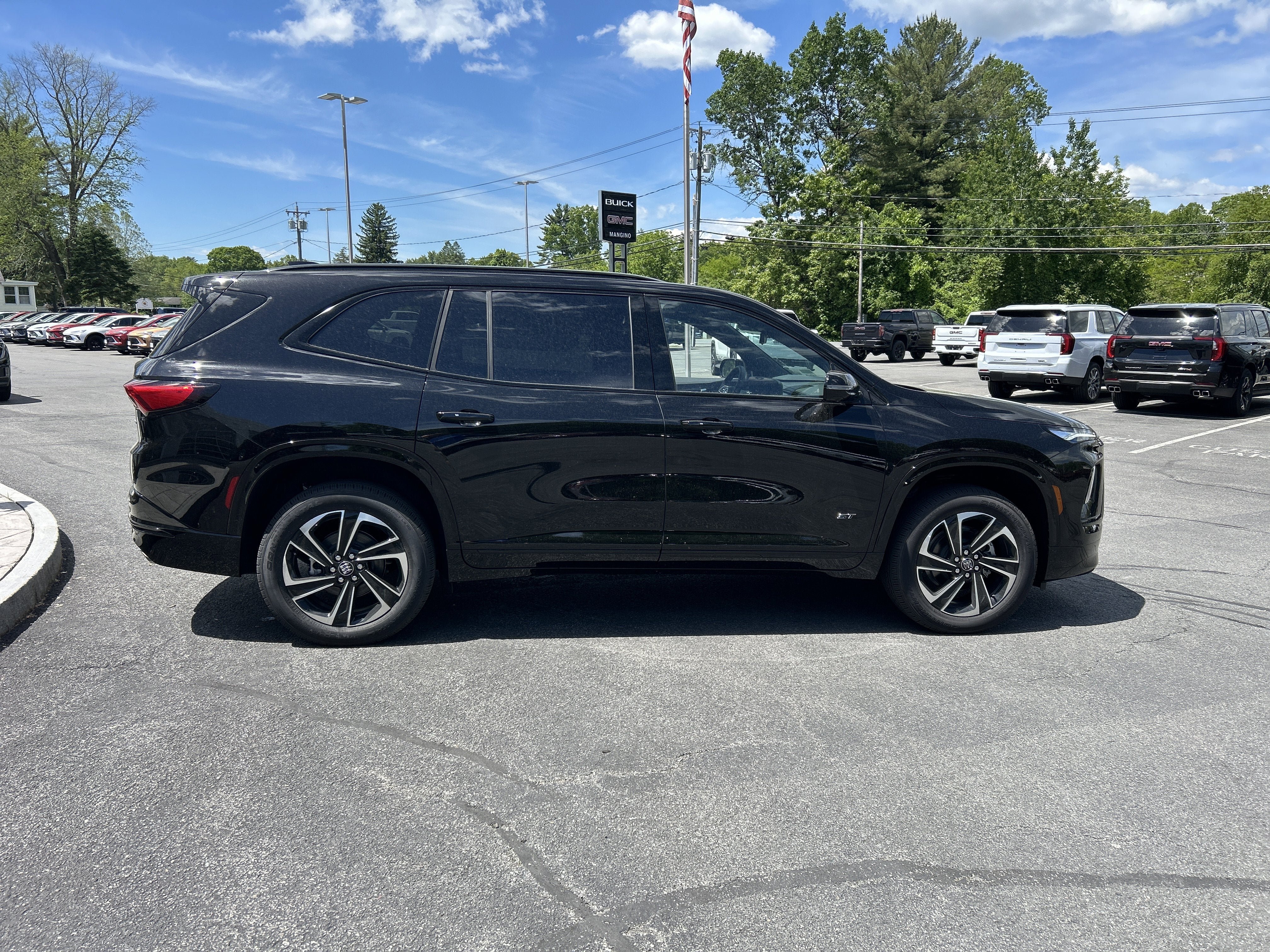 New 2026 Buick Enclave Sport Touring w/ Power Package AWD/4WD image 13
