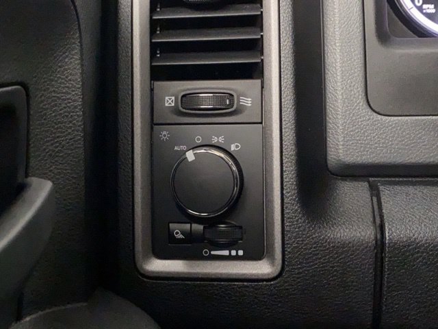 Used 2018 RAM 3500 Tradesman w/ Chrome Appearance Group AWD/4WD image 29