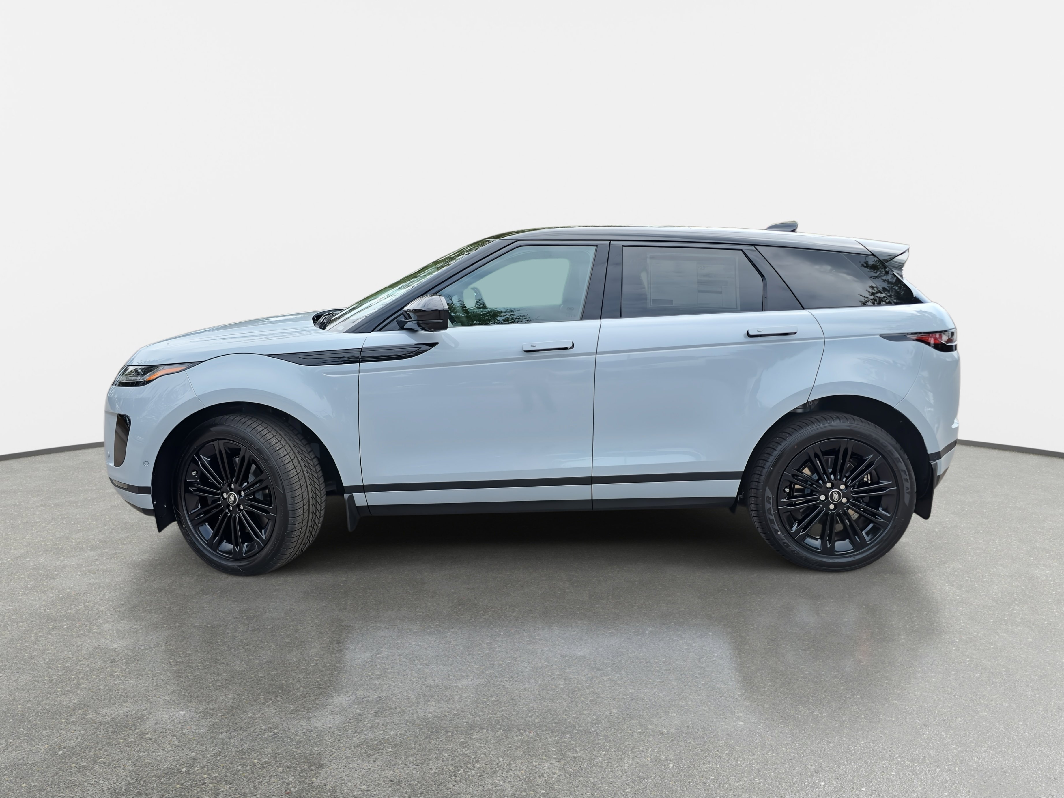 New 2026 Land Rover Range Rover Evoque S image 8