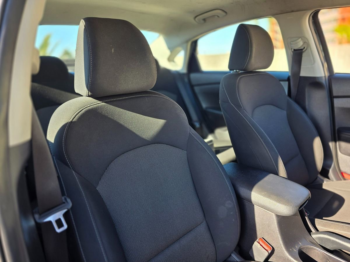 Used 2022 Kia Forte Sedan FWD image 11
