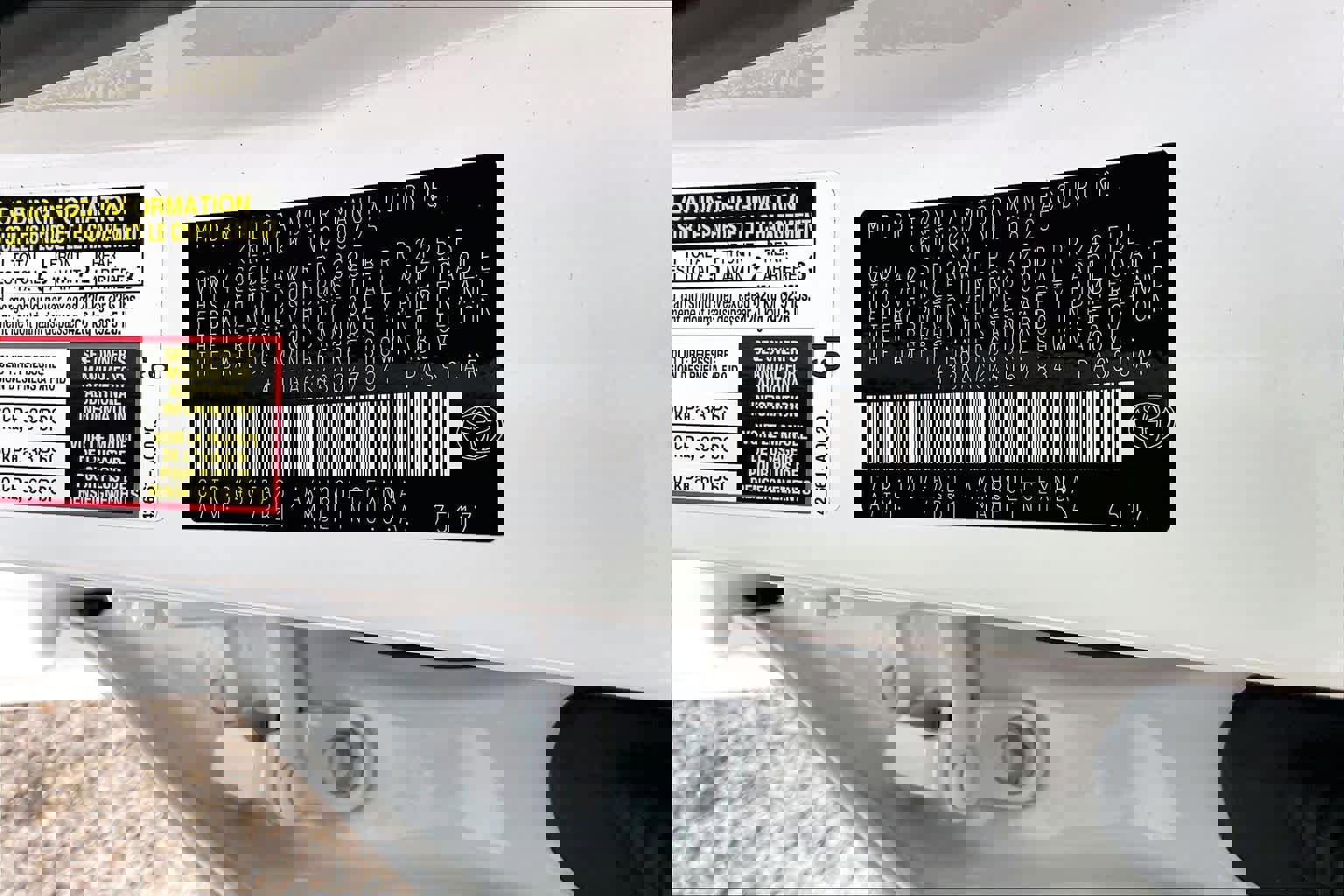 Used 2025 Toyota Camry LE w/ Convenience Package image 34