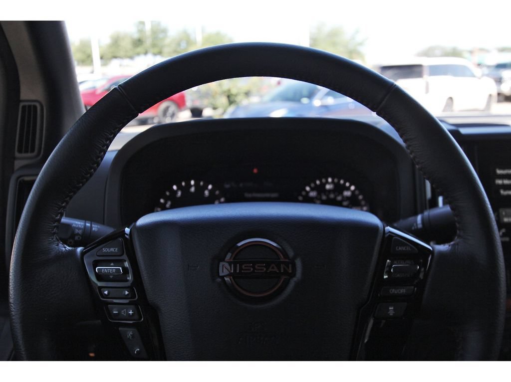Used 2025 Nissan Frontier Pro-X RWD image 16
