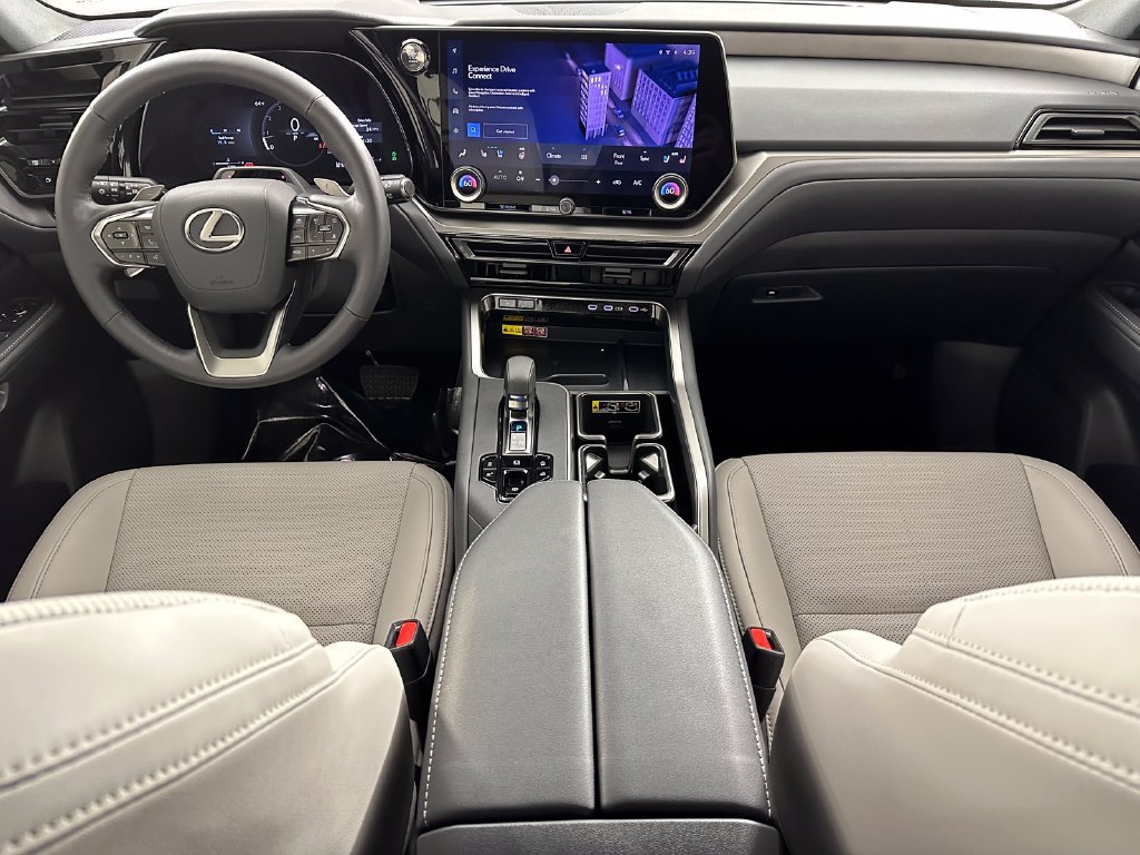 Used 2026 Lexus TX 350 AWD image 4