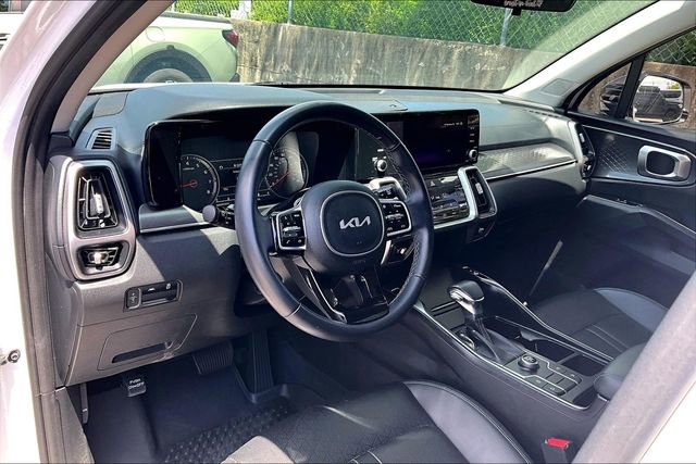 Used 2023 Kia Sorento S w/ Panoramic Sunroof Package FWD image 14