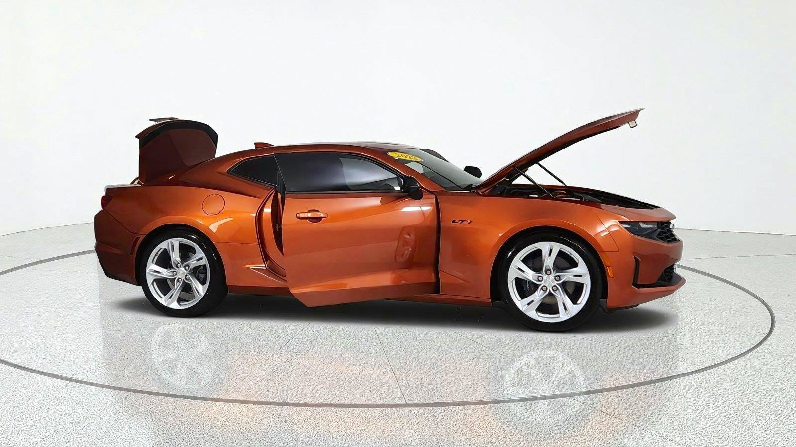 Used 2022 Chevrolet Camaro LT w/ Technology Package RWD image 15