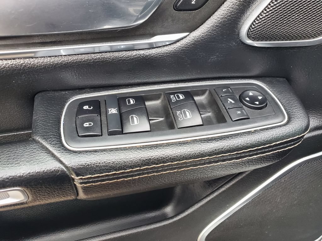 Used 2021 RAM 1500 Laramie w/ Night Edition AWD/4WD image 18