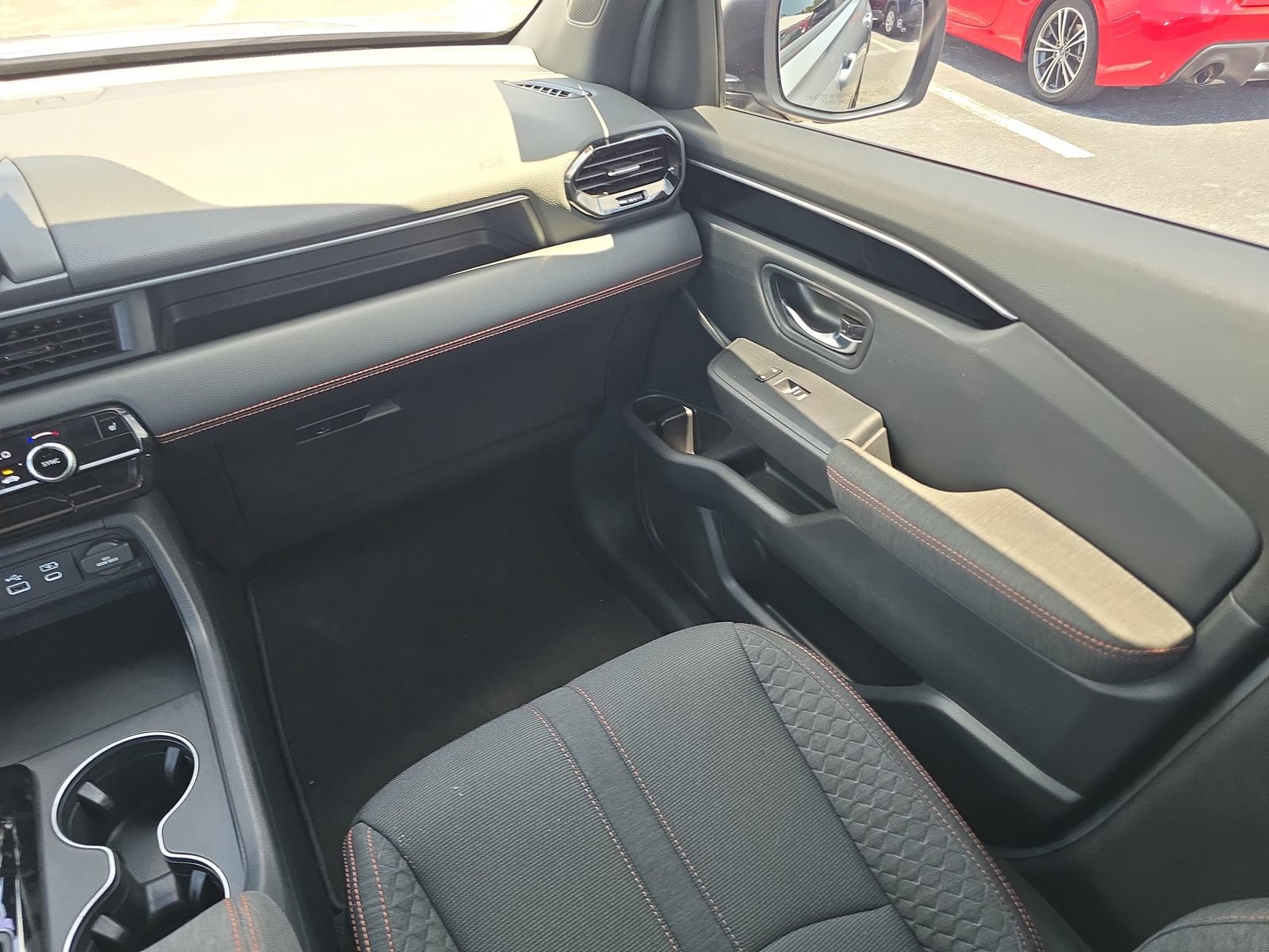 Certified 2025 Honda Pilot Sport image 12
