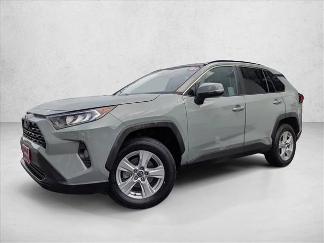 Used 2021 Toyota RAV4 XLE image 1