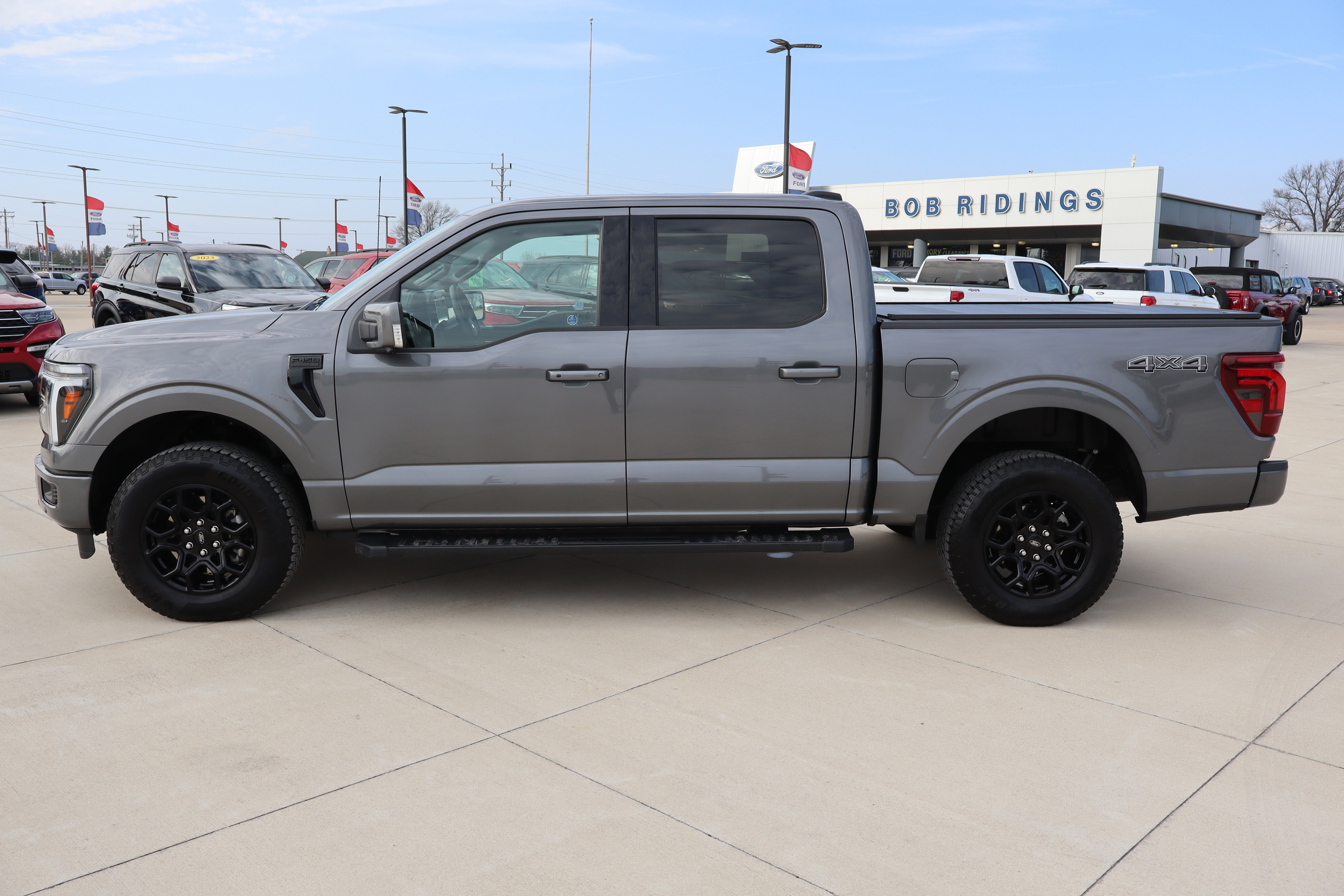 Used 2025 Ford F150 Lariat AWD/4WD image 9