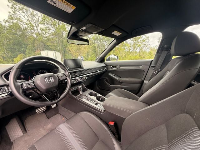 Used 2025 Honda Civic Sport image 12