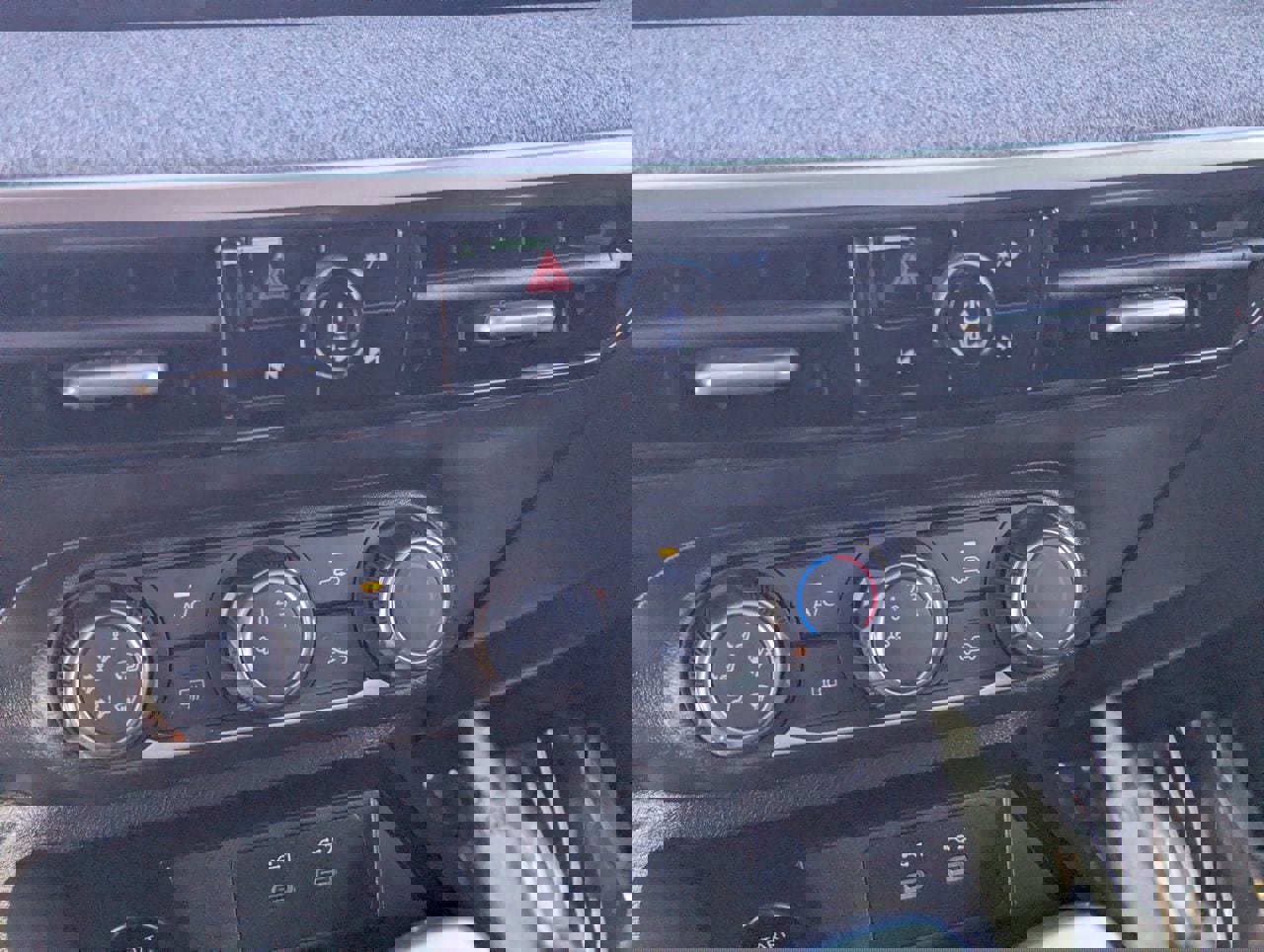 Certified 2026 Nissan Kicks S image 25