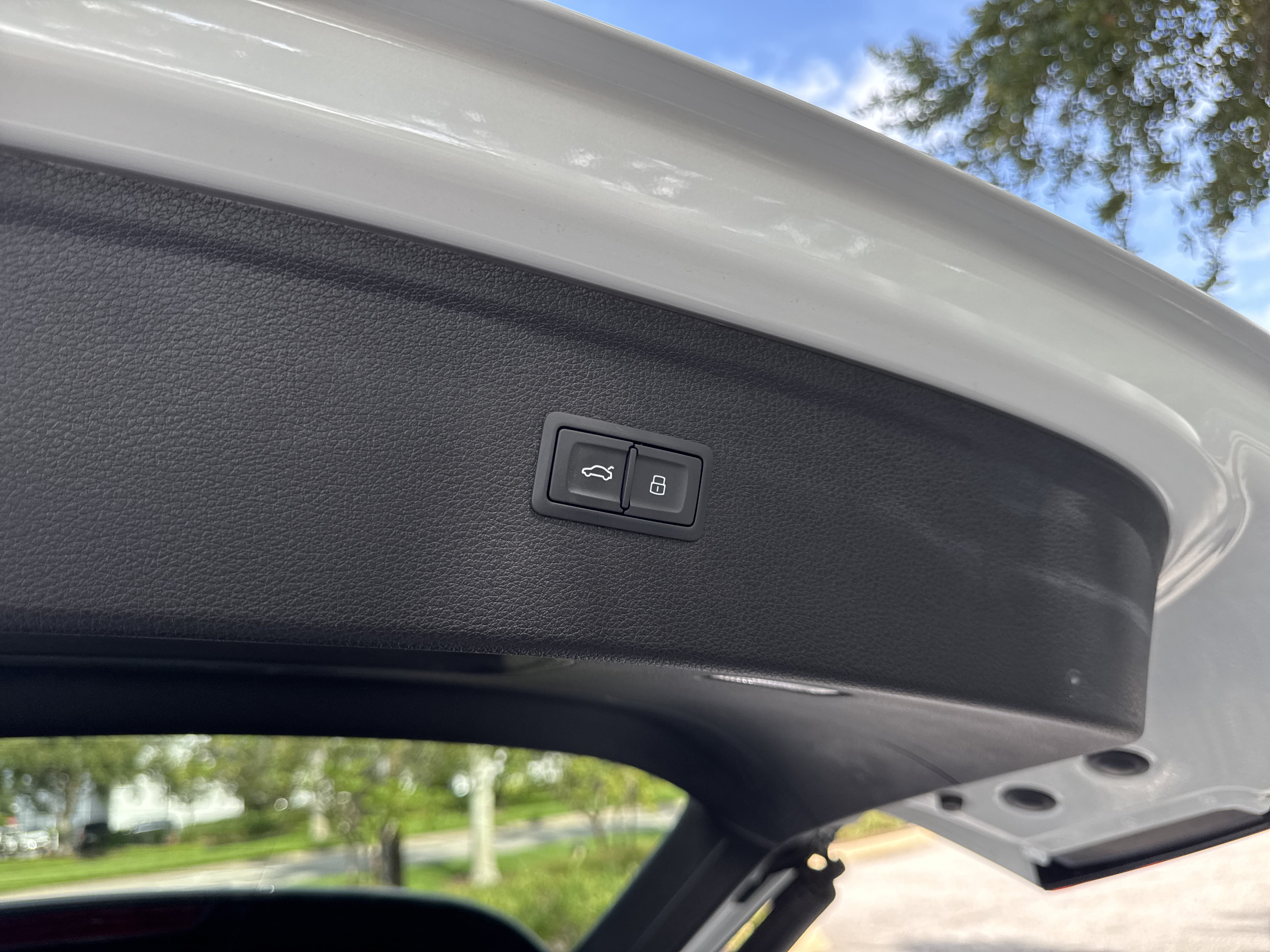 Used 2020 Audi Q5 Prestige w/ Prestige Package AWD/4WD image 12