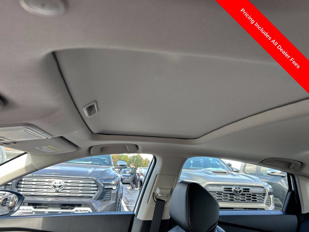 Used 2024 Honda Accord Touring image 6