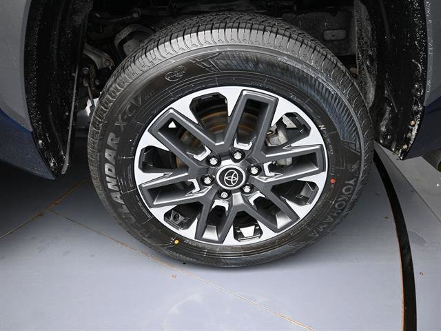 Used 2023 Toyota Tundra Limited AWD/4WD image 21