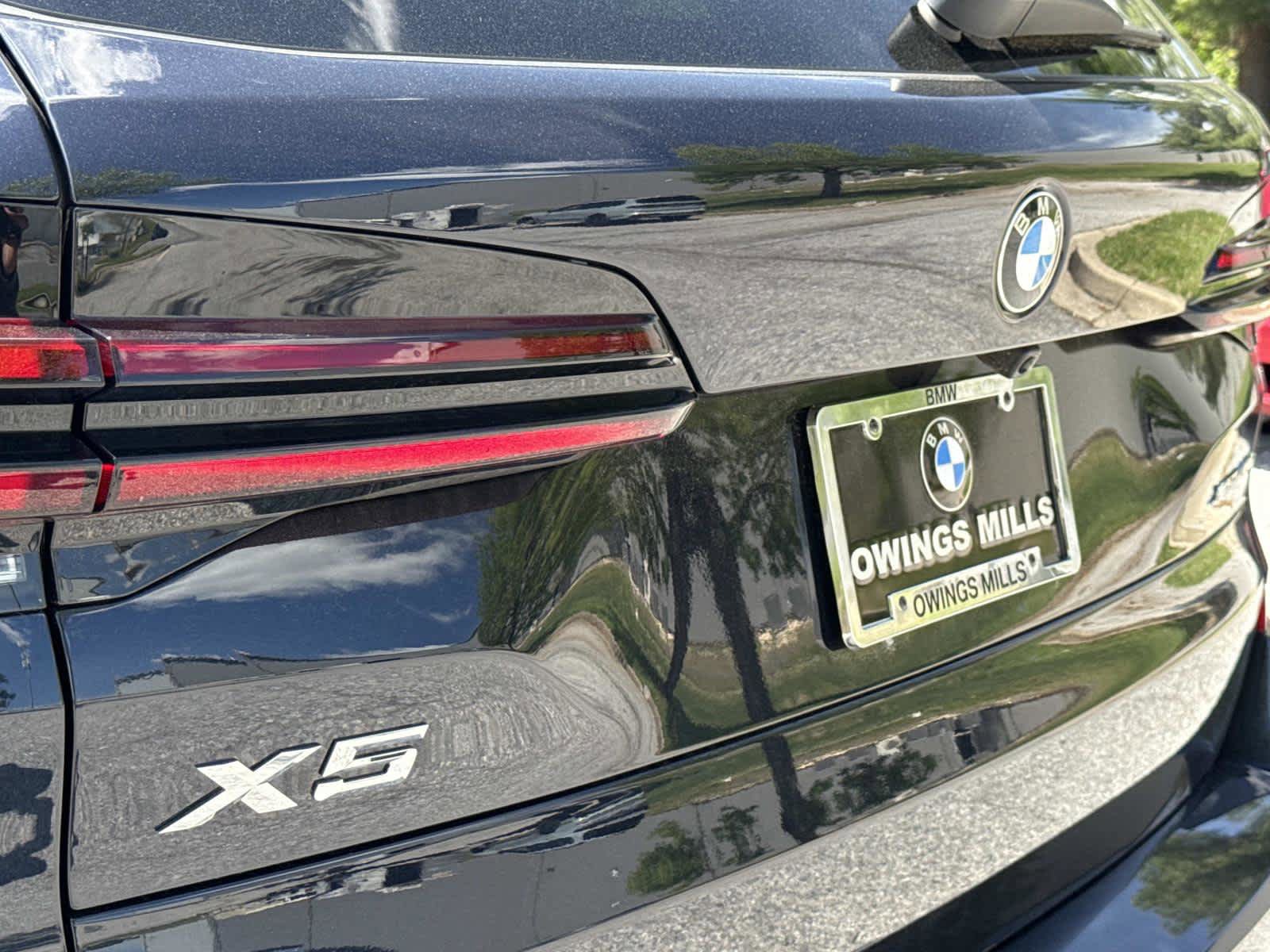 New 2026 BMW X5 xDrive40i w/ M Sport Package AWD/4WD image 11