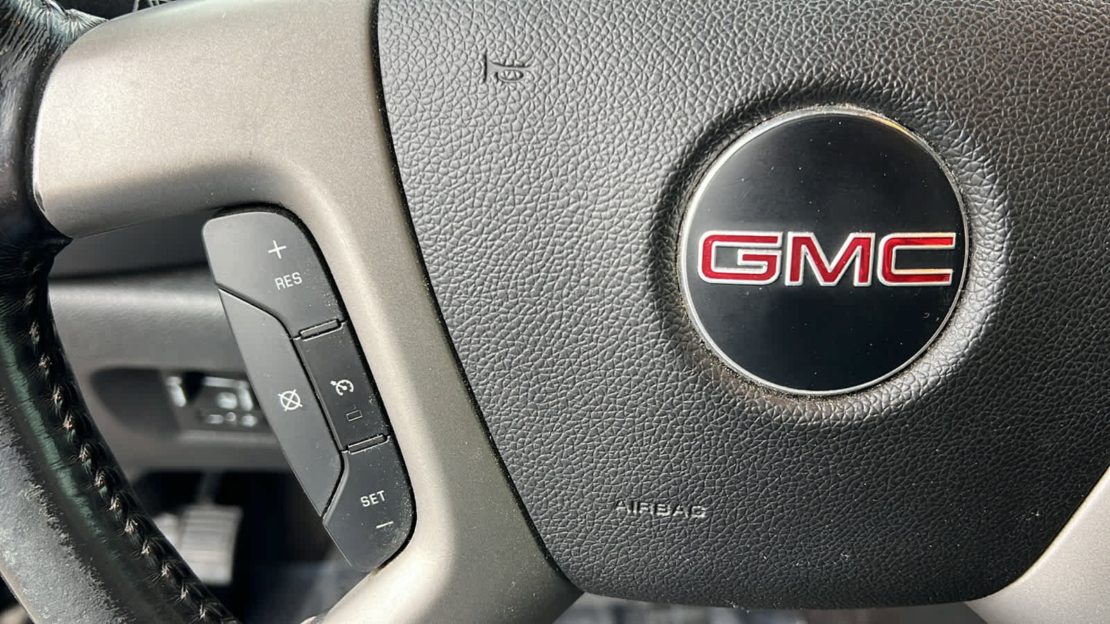 Used 2014 GMC Sierra 2500 SLE w/ SLE Preferred Package AWD/4WD image 19