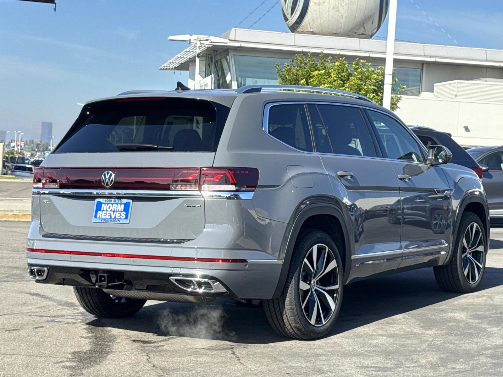 New 2026 Volkswagen Atlas SEL Premium R-Line image 5