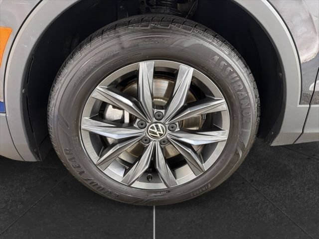 Certified 2022 Volkswagen Tiguan SE FWD image 10