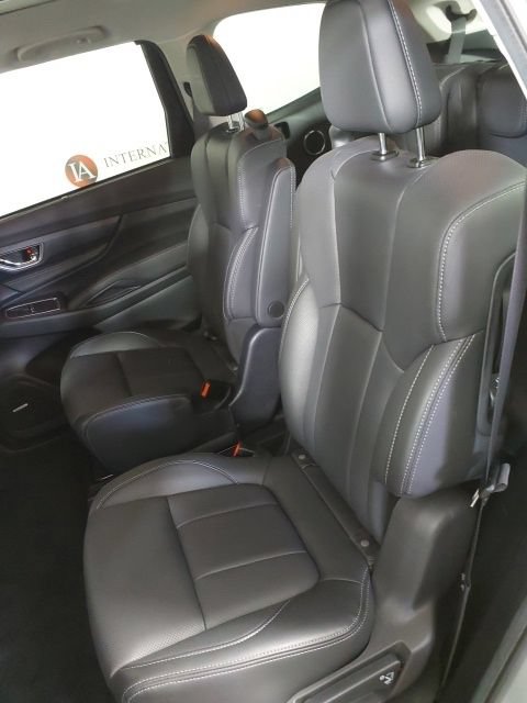 Certified 2023 Subaru Ascent Limited w/ Technology Package AWD/4WD image 11