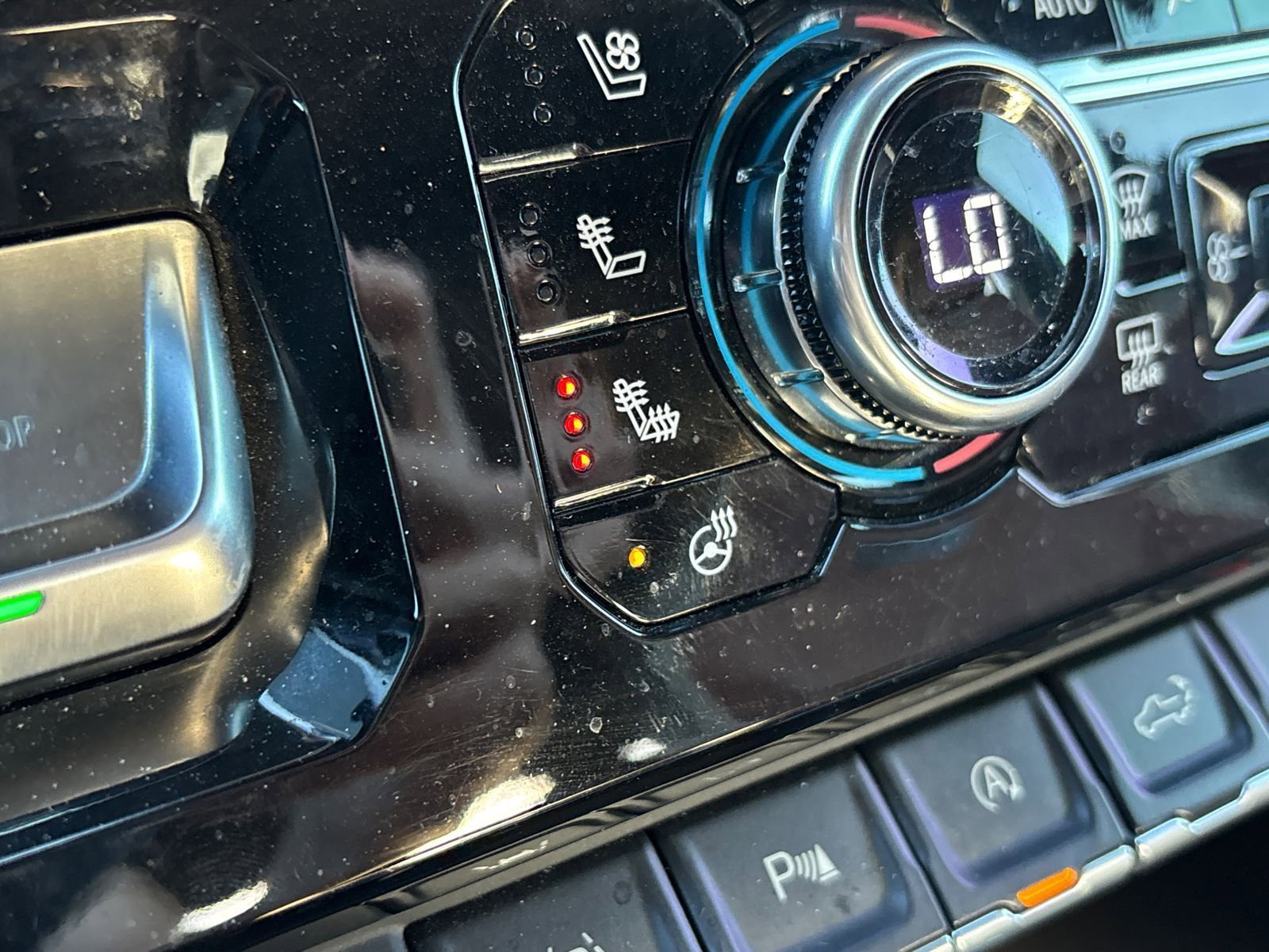 Used 2022 GMC Sierra 1500 Denali Ultimate image 12