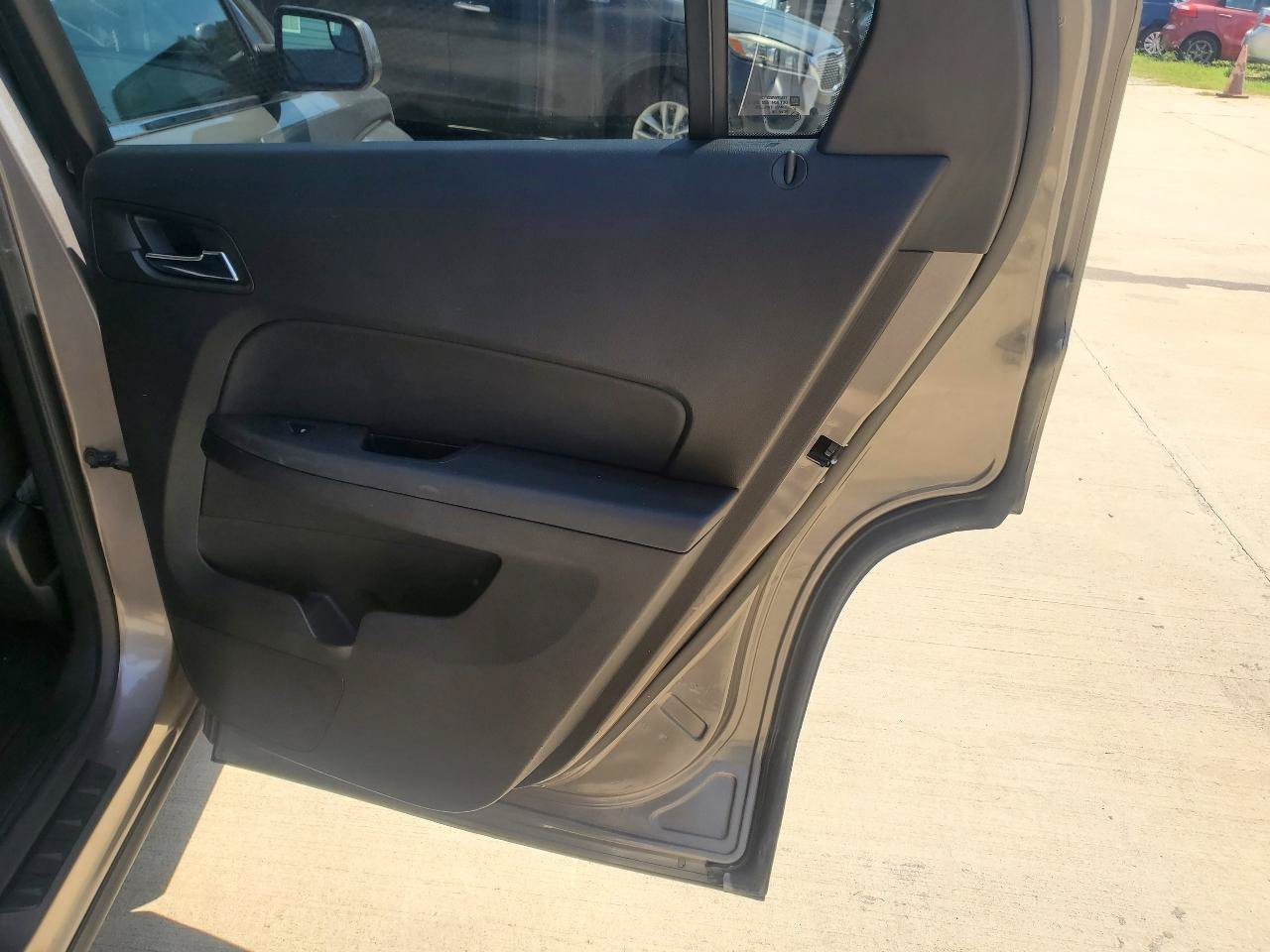 Used 2012 GMC Terrain SLE AWD/4WD image 8