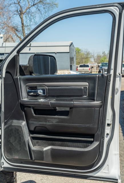 Used 2018 RAM 2500 Laramie w/ Sport Appearance Group AWD/4WD image 44