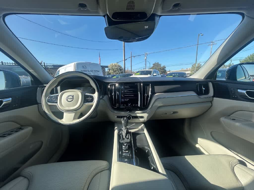 Used 2021 Volvo XC60 T5 Inscription w/ Advanced Package FWD image 10