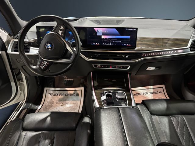Used 2025 BMW X5 xDrive50e image 10