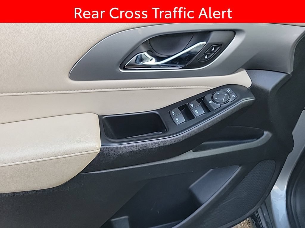 Used 2023 Chevrolet Traverse LS w/ Safety Package AWD/4WD image 8