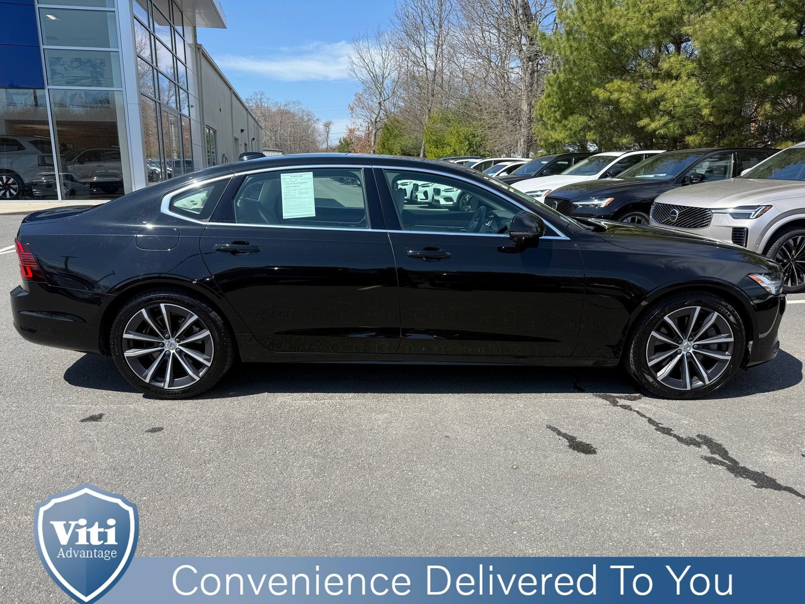 Used 2021 Volvo S90 T6 Momentum image 9