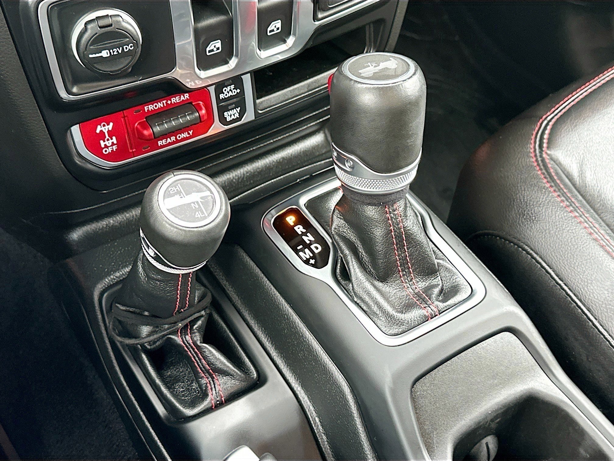 Used 2023 Jeep Wrangler Rubicon AWD/4WD image 17