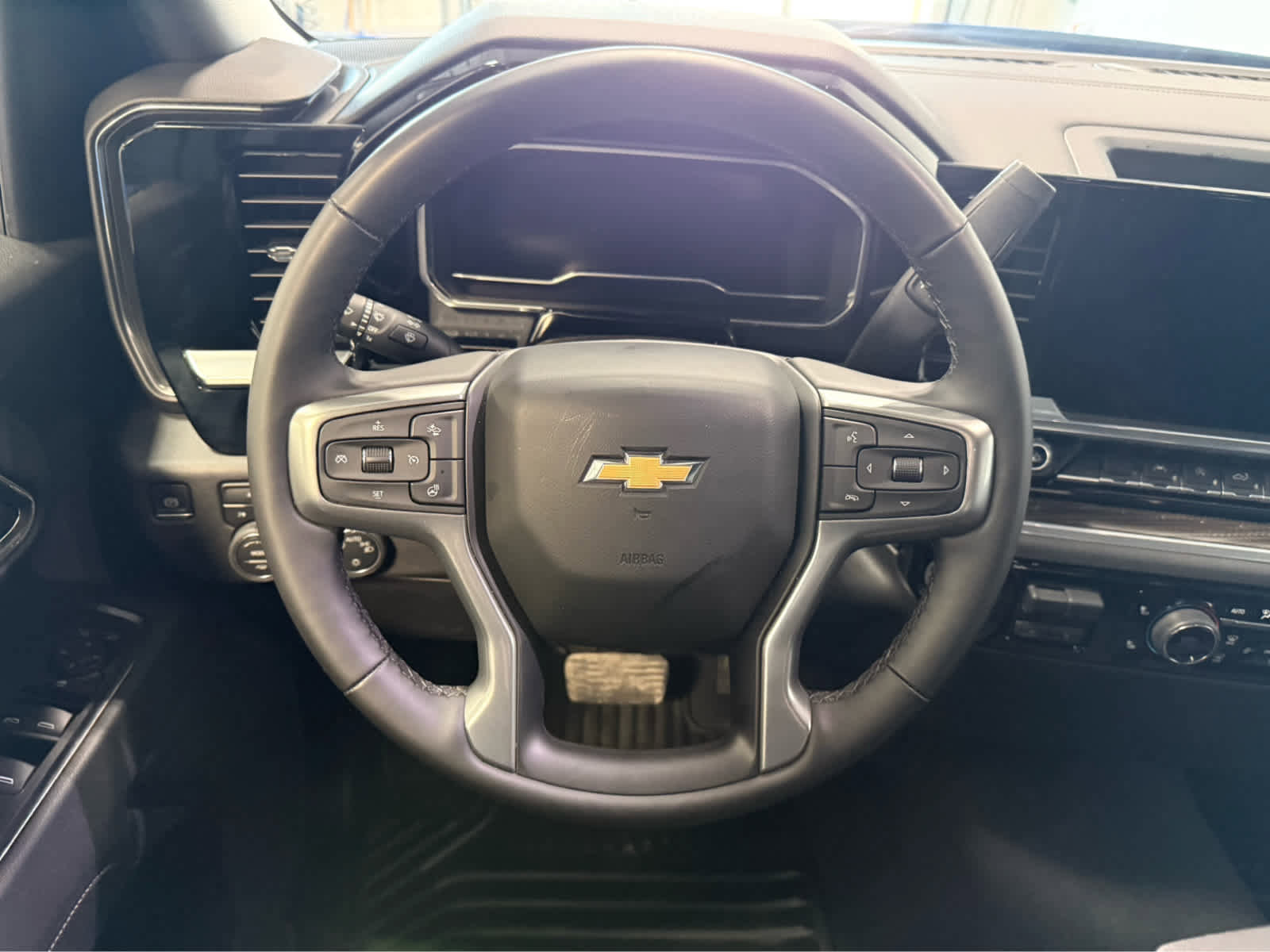 Certified 2025 Chevrolet Silverado 1500 LT image 17