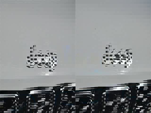 Used 2022 Jeep Grand Cherokee Summit image 12