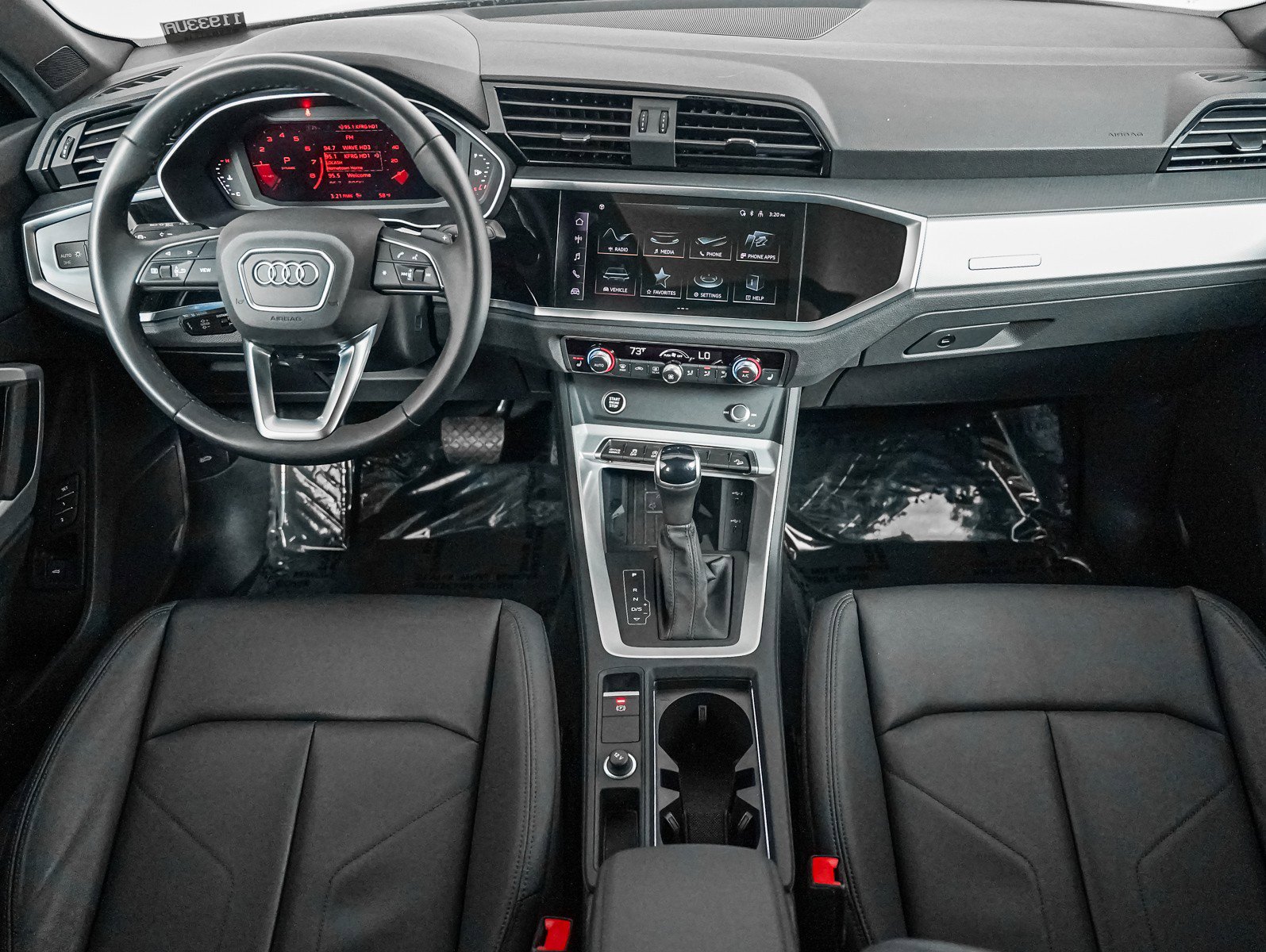 Certified 2024 Audi Q3 2.0T Premium w/ Convenience Package AWD/4WD image 13