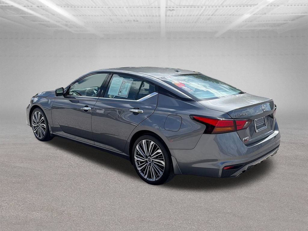 Certified 2025 Nissan Altima 2.5 SL FWD image 3