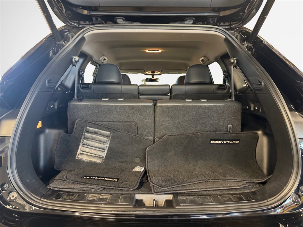 Used 2024 Mitsubishi Outlander SE image 25