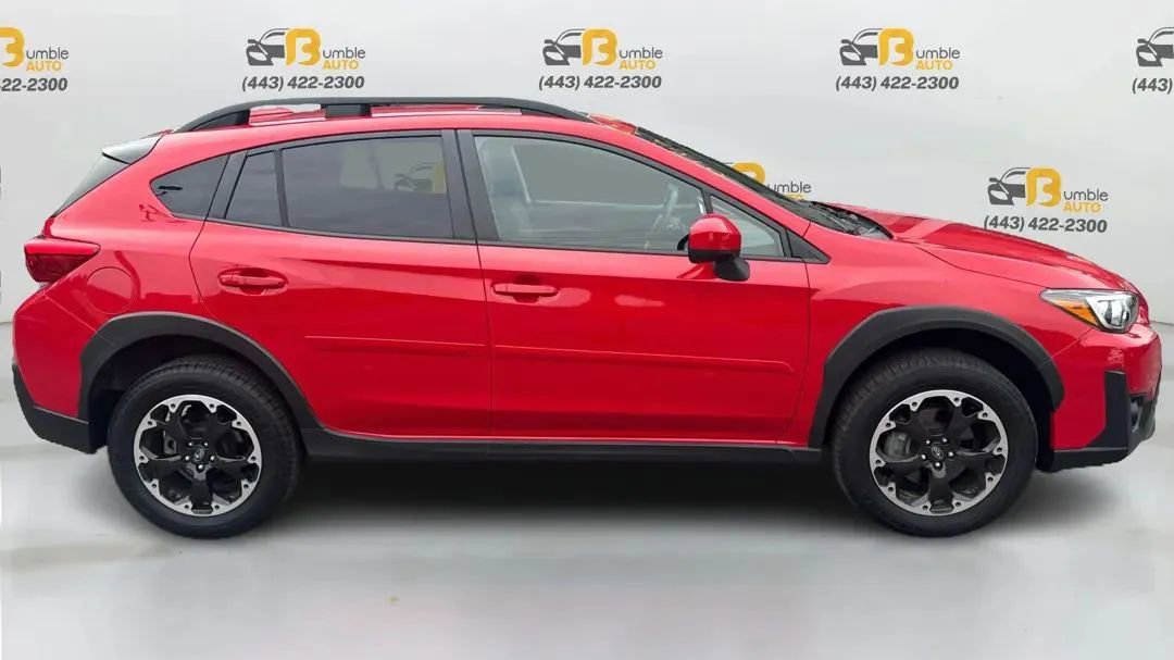 Used 2022 Subaru Crosstrek 2.0i Premium w/ Moonroof Package image 4
