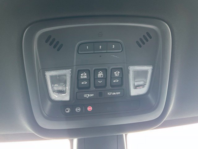 Used 2023 Chevrolet Traverse LT w/ LT Premium Package AWD/4WD image 18