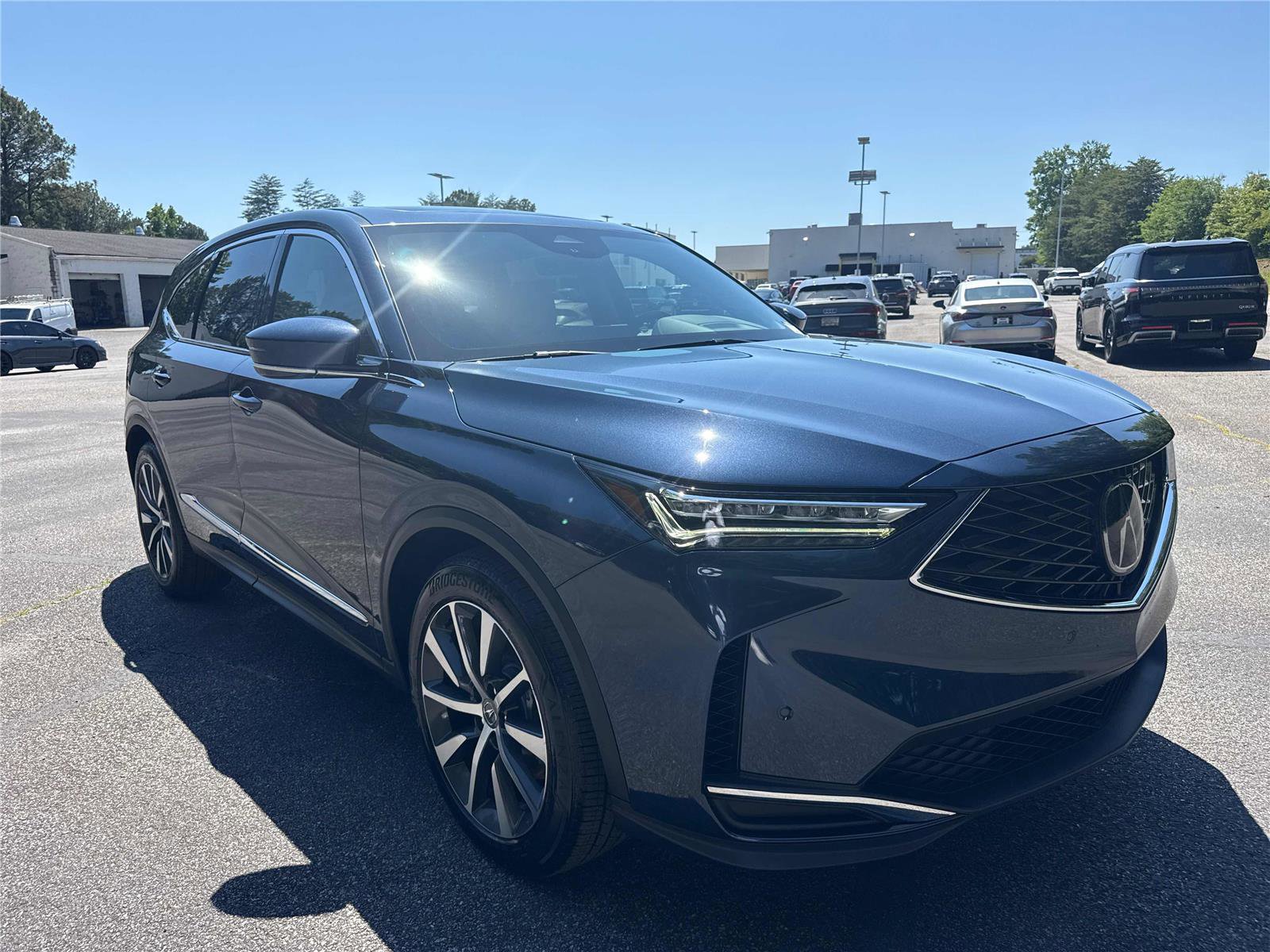 Used 2025 Acura MDX FWD w/ Technology Package image 4