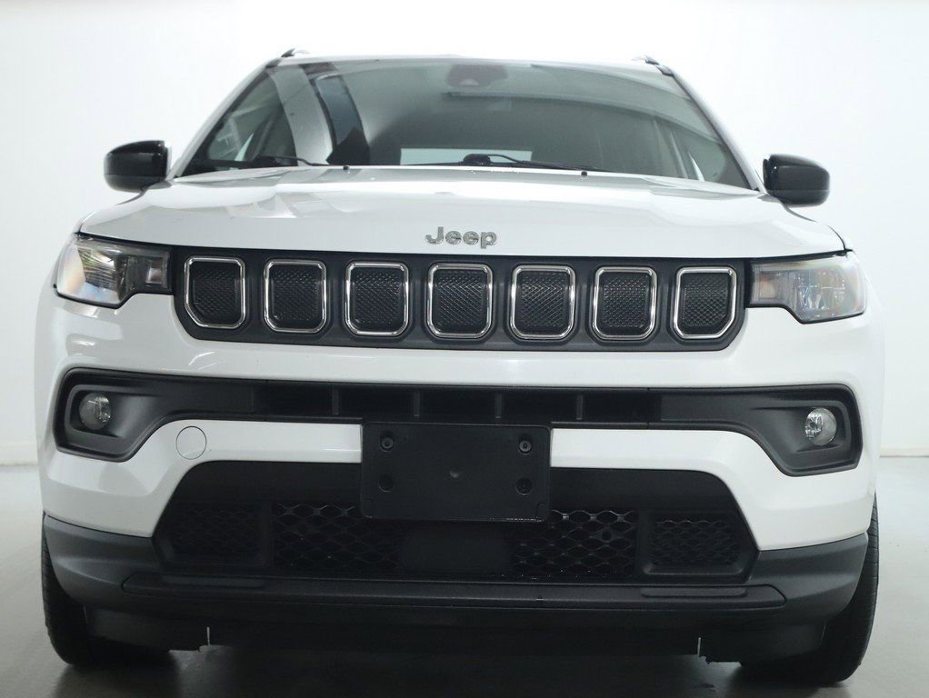 Used 2022 Jeep Compass Latitude AWD/4WD image 6