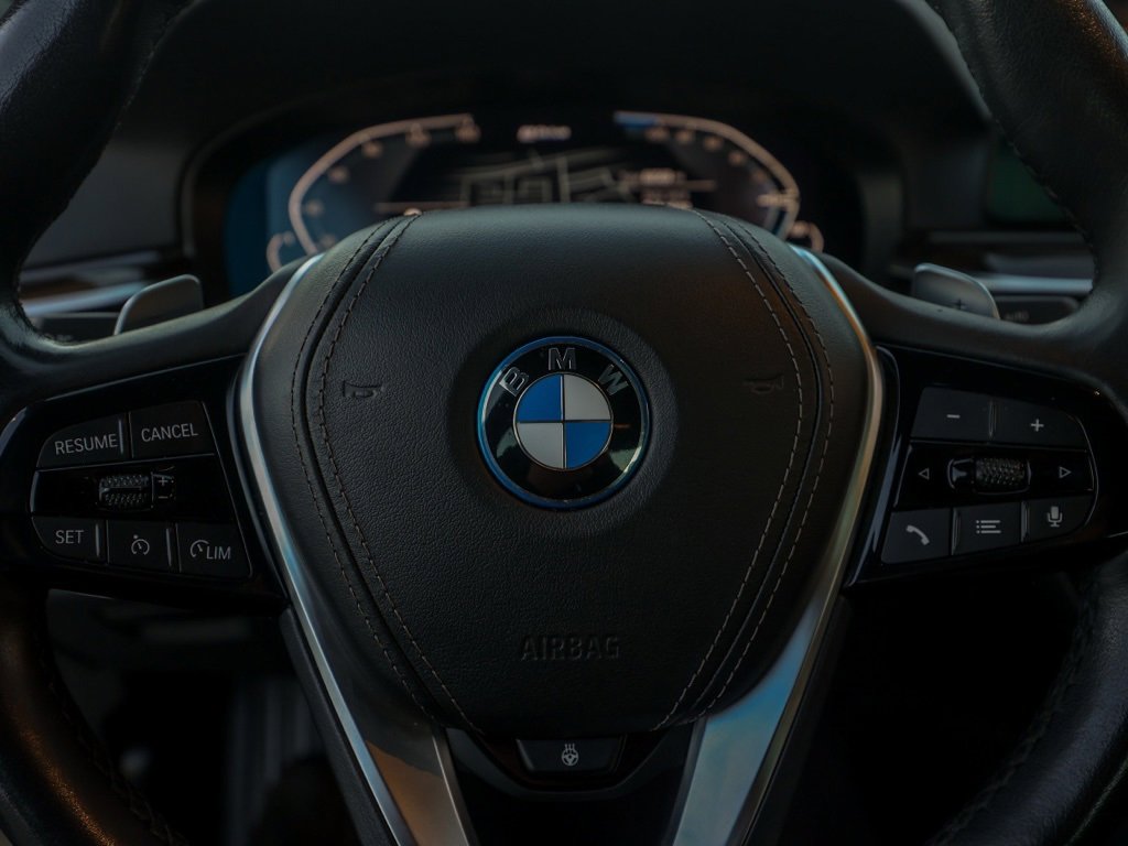 Used 2023 BMW 530e image 23