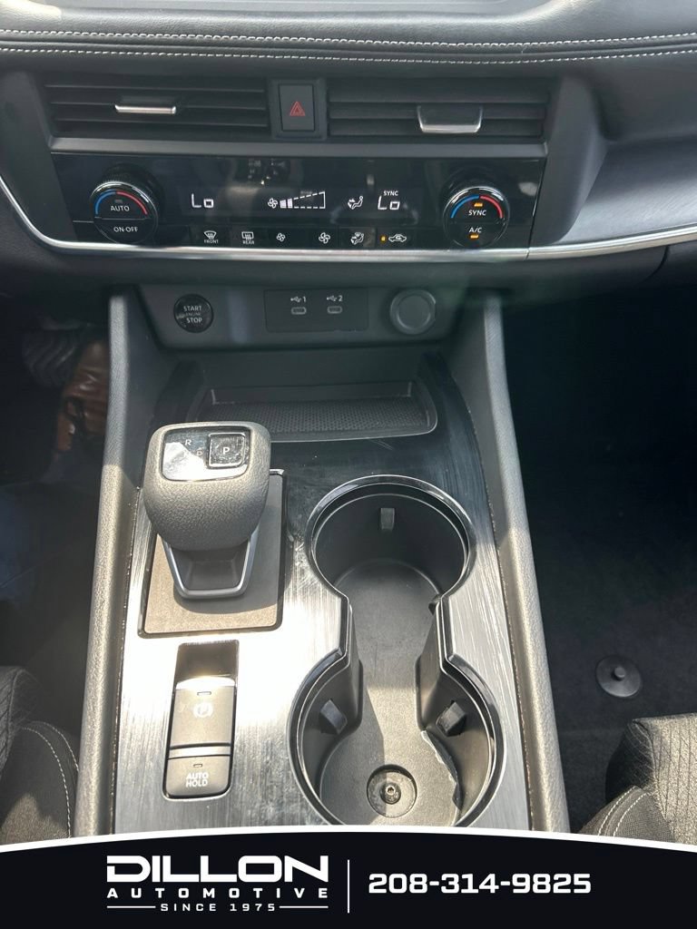 Used 2025 Nissan Rogue SV AWD/4WD image 4