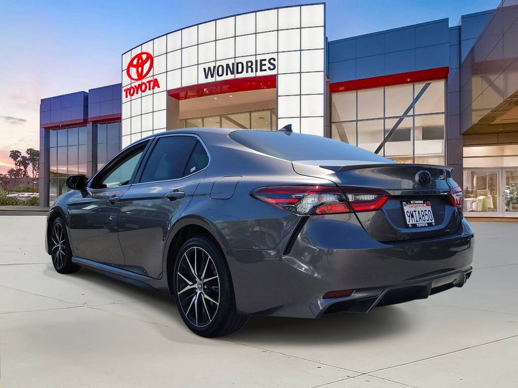 Used 2024 Toyota Camry SE w/ Blackout Package (TMS) FWD image 5
