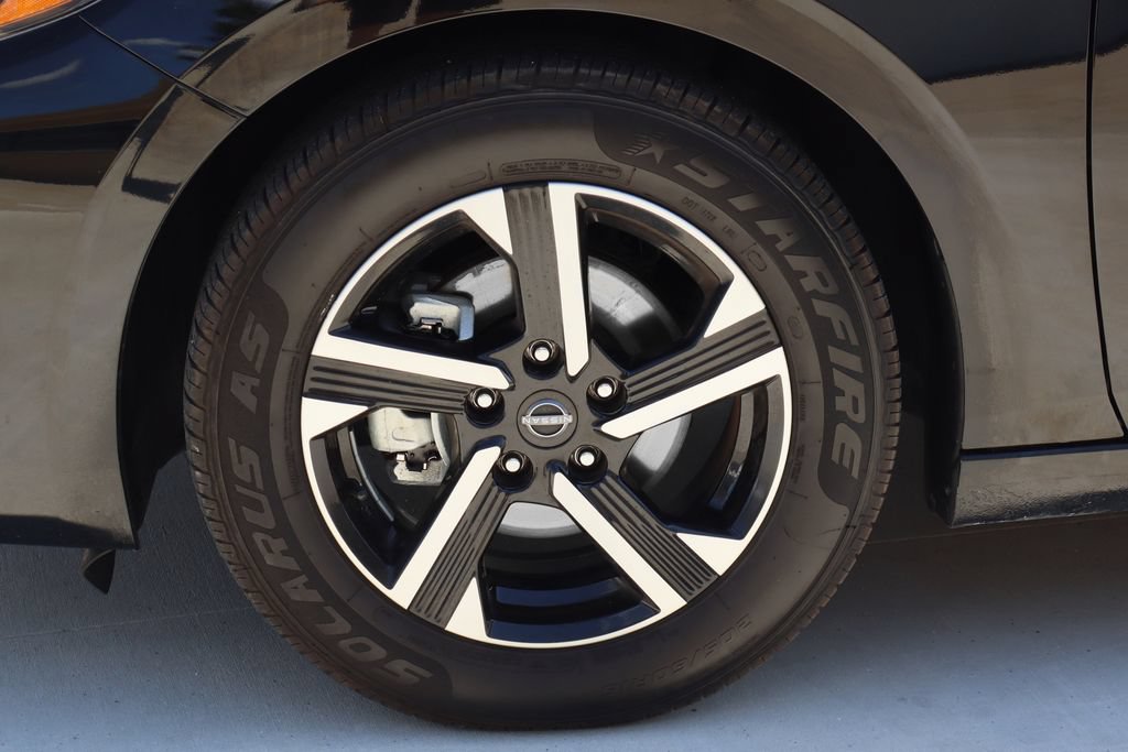 Used 2024 Nissan Sentra SV FWD image 29